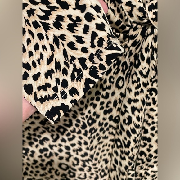 BCBG Adele Leopard Print Wrap Dress size small - Picture 7 of 8
